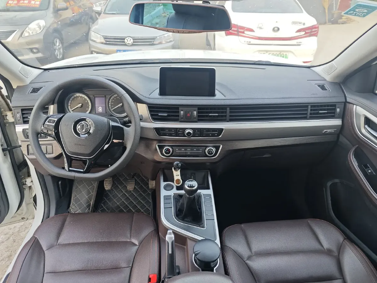 2017 DongFeng Forthing Joyear X5 1.6L 122HP L4 5MT,autocango,china used car exporter,china ev exporter,chinese used car exporter,chinese used ev exporter