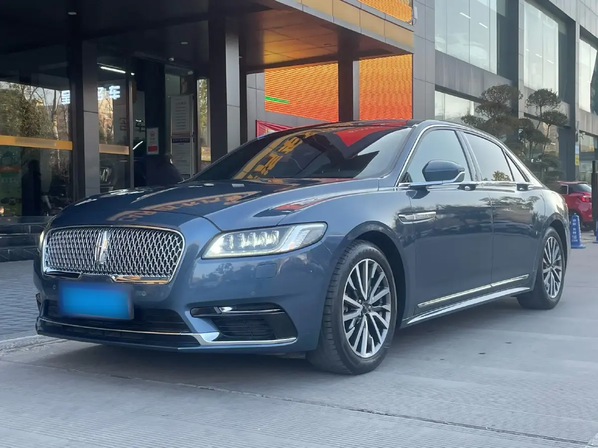 2019 Lincoln Continental 2.0T 241HP L4 6AT