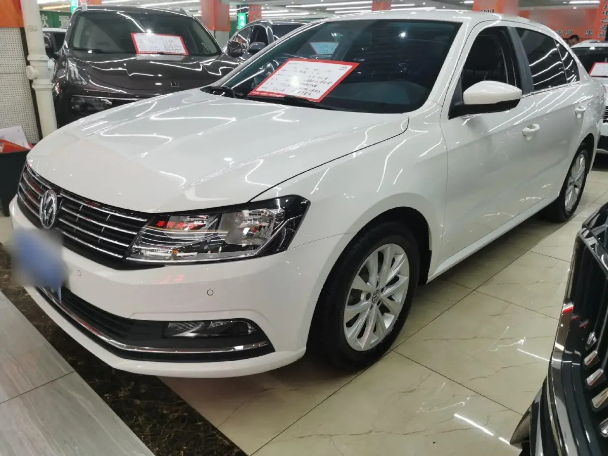 2017 Volkswagen Lavida 1.6L 110HP L4 5MT