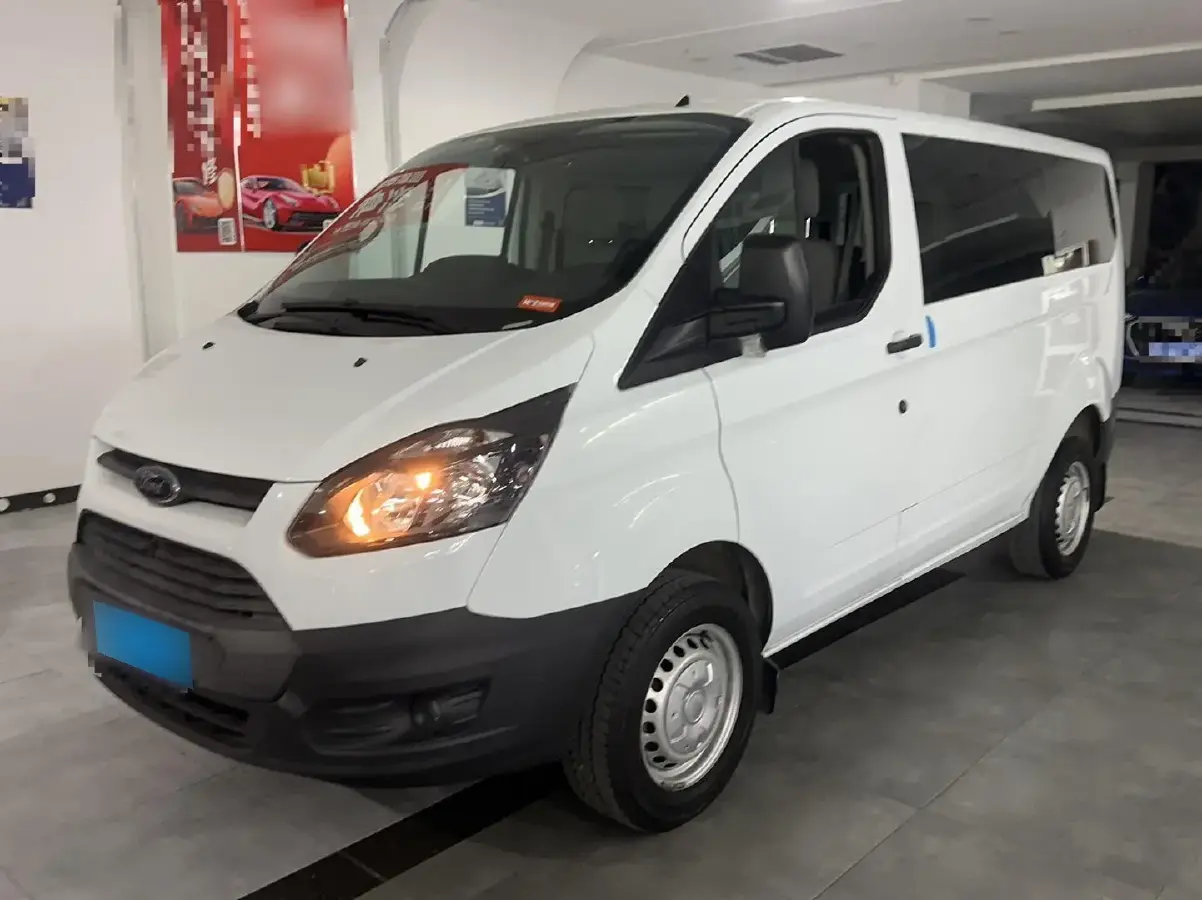 2020 Ford Tourneo 2.0T 203HP L4 6AT