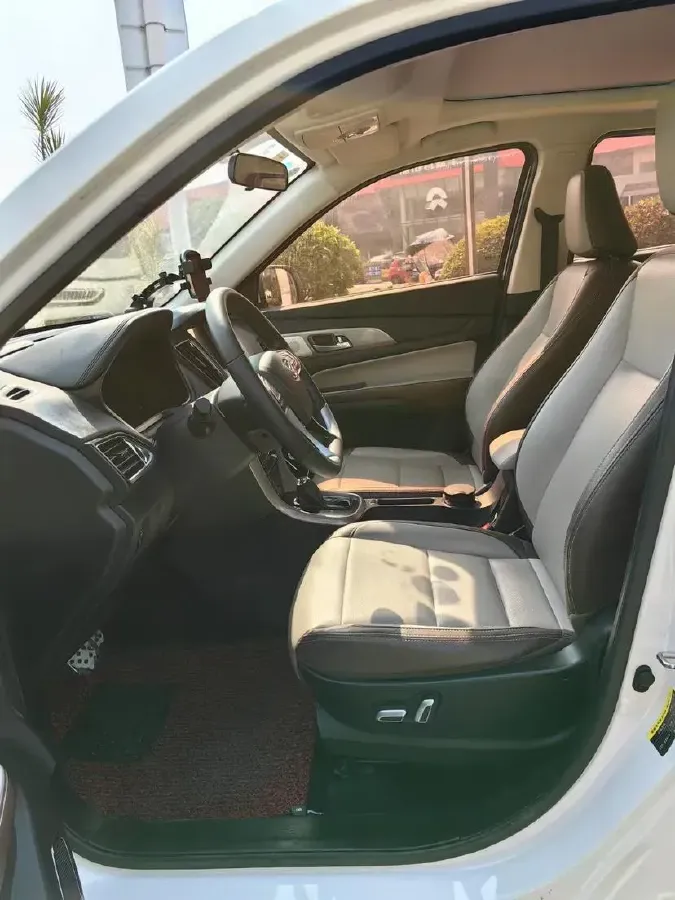 2017 BAIC Hyosow S5 1.3T 133HP L4 CVT,autocango,china used car exporter,china ev exporter,chinese used car exporter,chinese used ev exporter