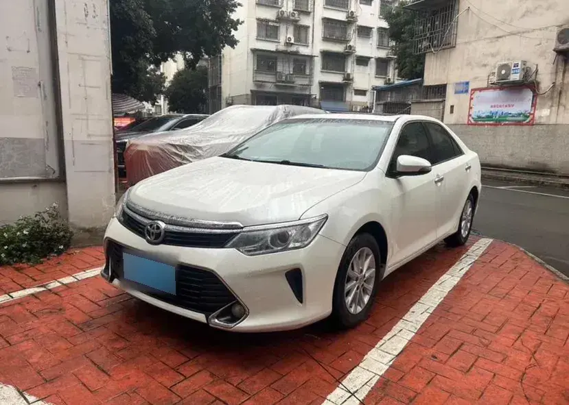 2016 Toyota Camry 2.0L 167HP L4 6AT