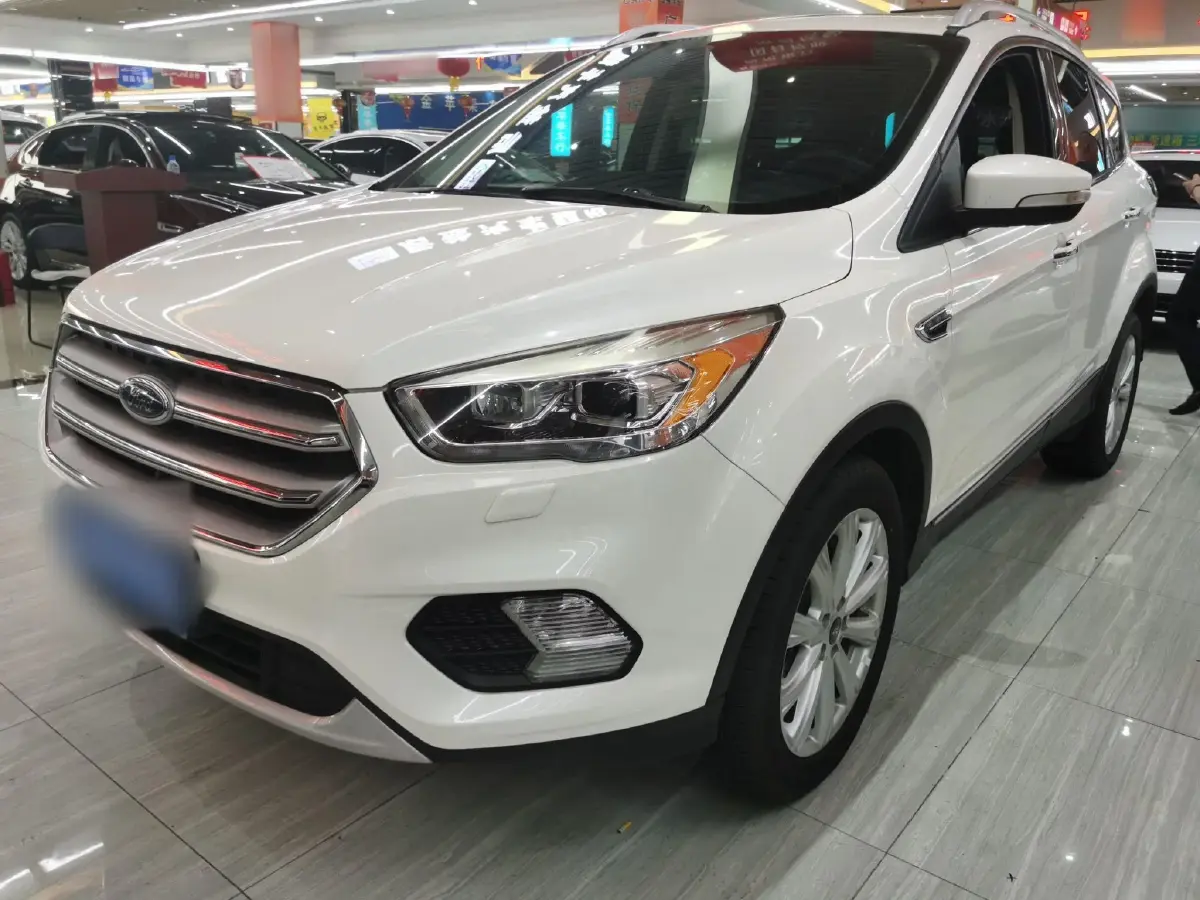 2017 Ford Kuga 2.0T 245HP L4 6AT