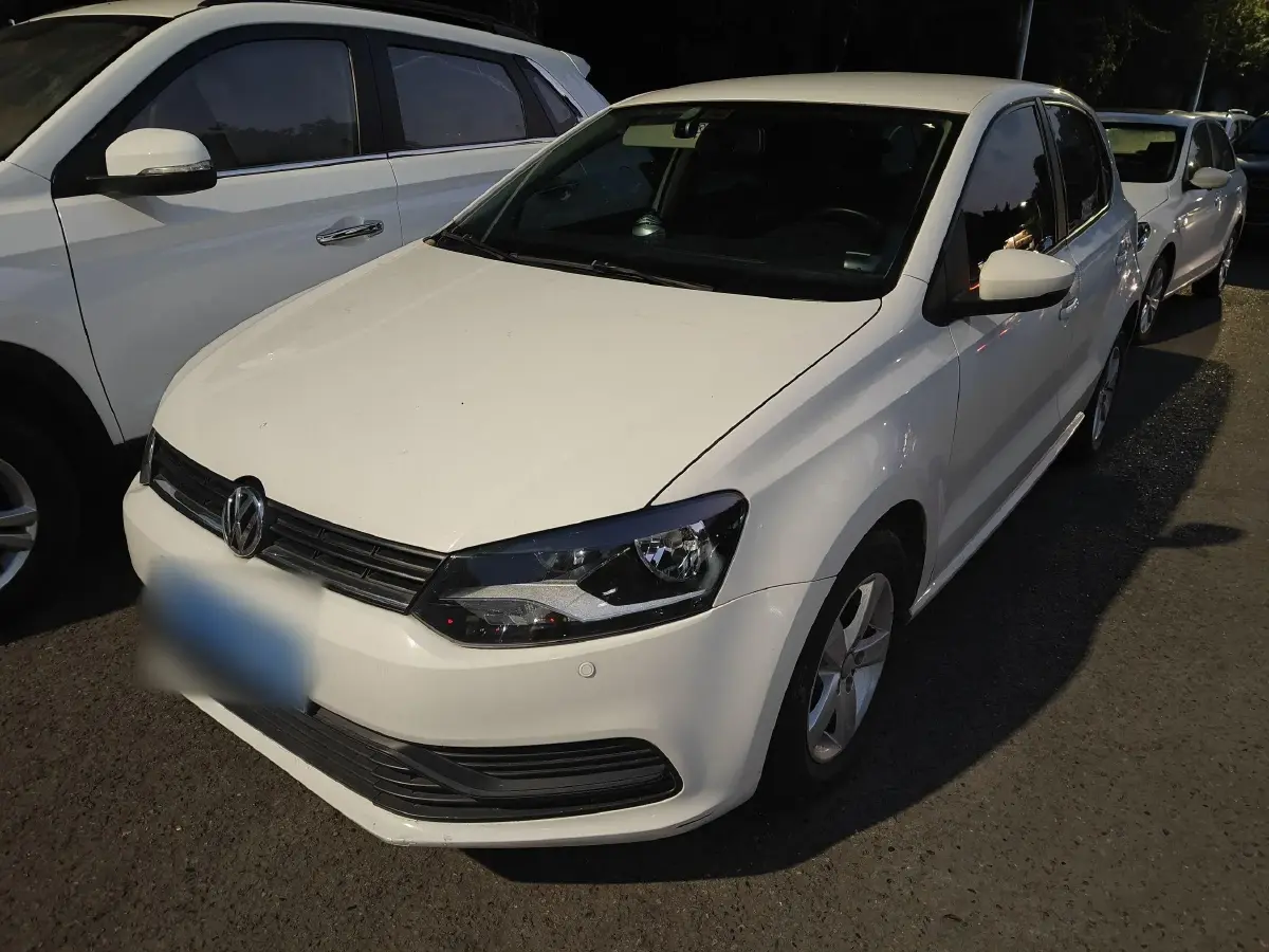 2016 Volkswagen Polo 1.4L 90HP L4 5MT