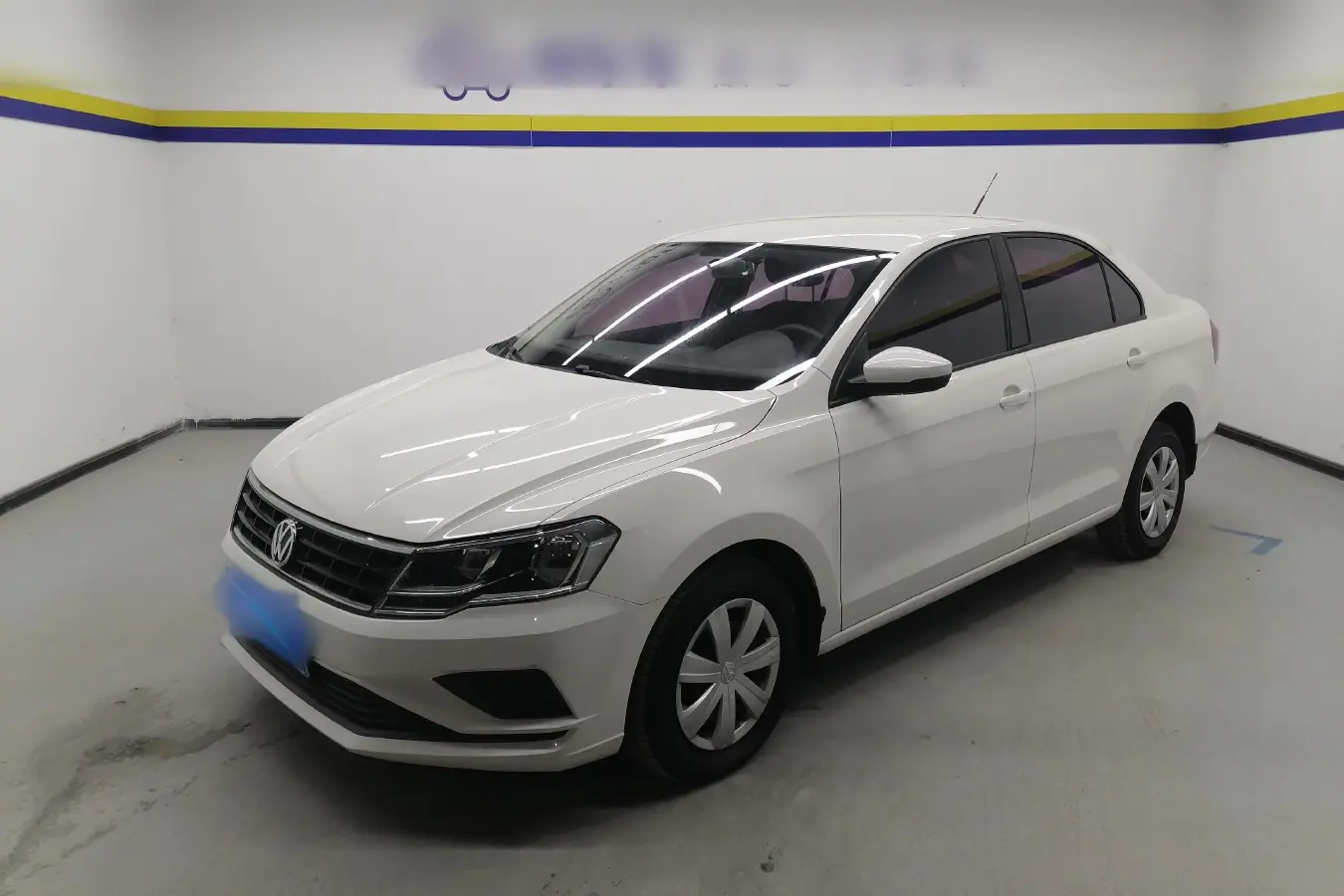 2017 Volkswagen Jetta 1.4L 90HP L4 5MT