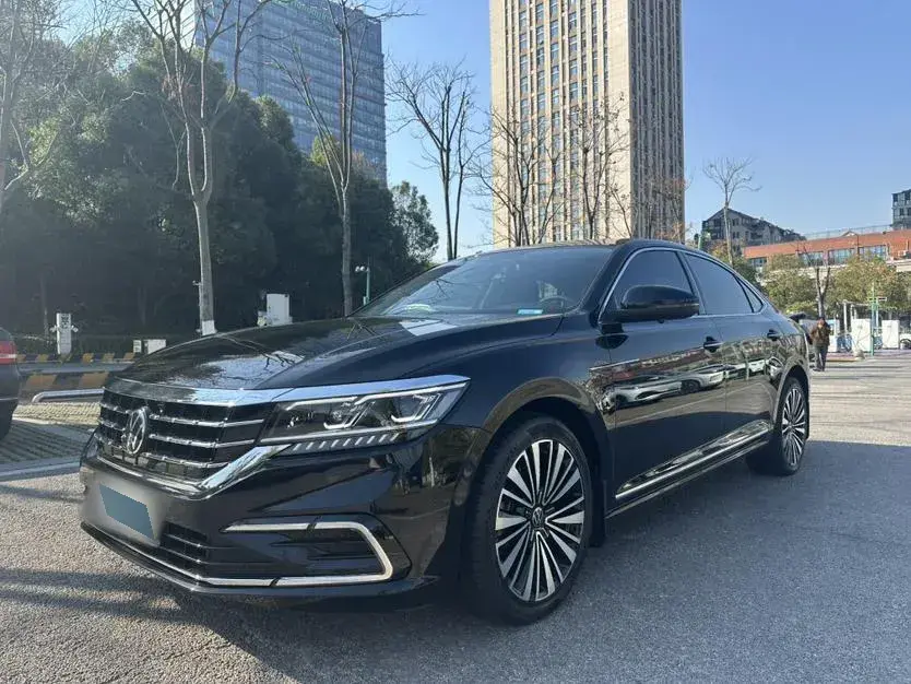 2021 Volkswagen Passat 2.0T 186HP L4 7DCT