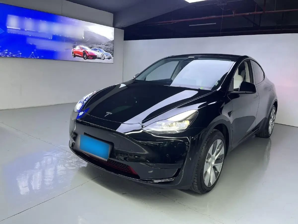 2022 Tesla Model Y BEV 60KWH