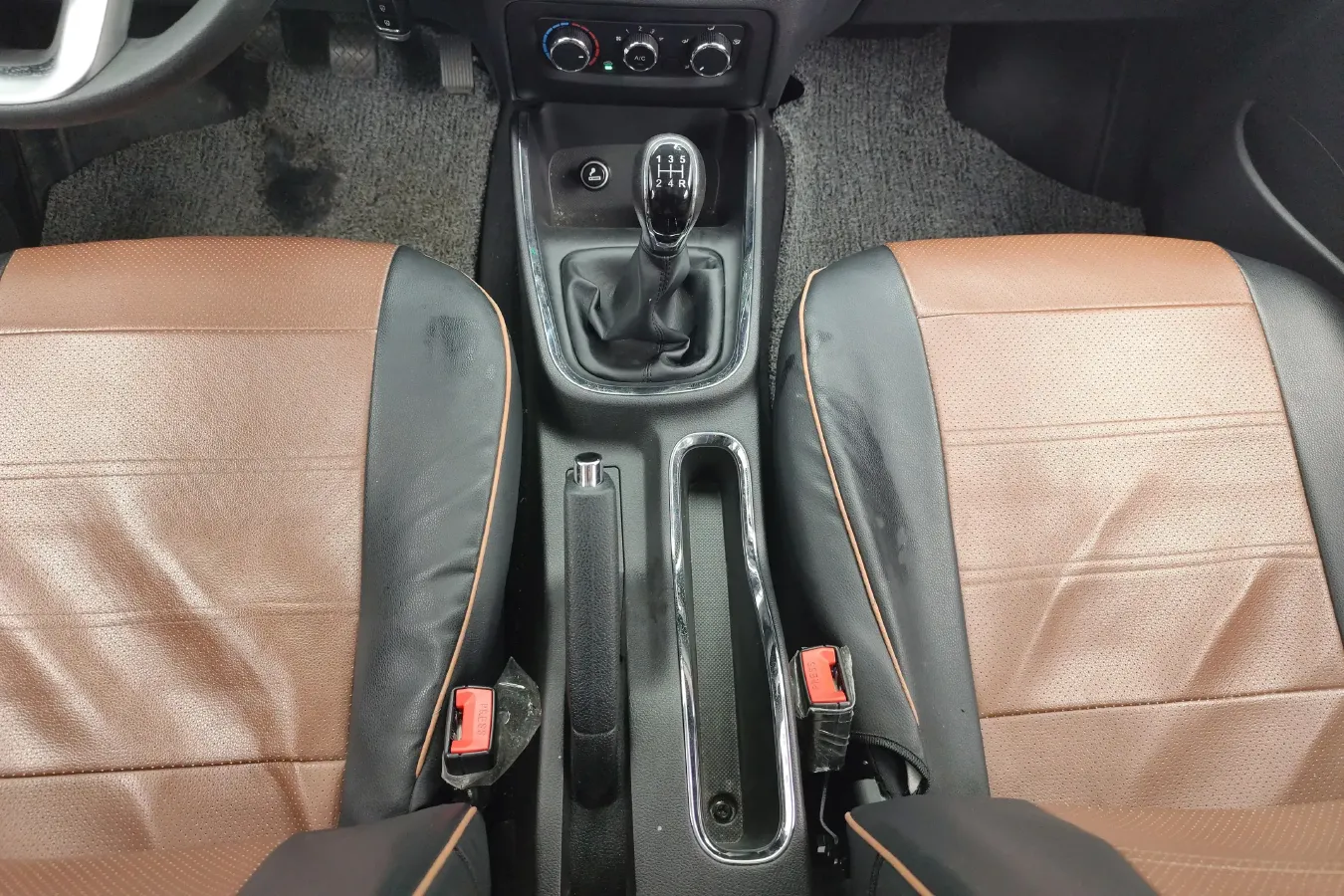 2021 JinBei Golden Sea Lion Classic 1.5L 112HP L4 5MT,autocango,china used car exporter,china ev exporter,chinese used car exporter,chinese used ev exporter