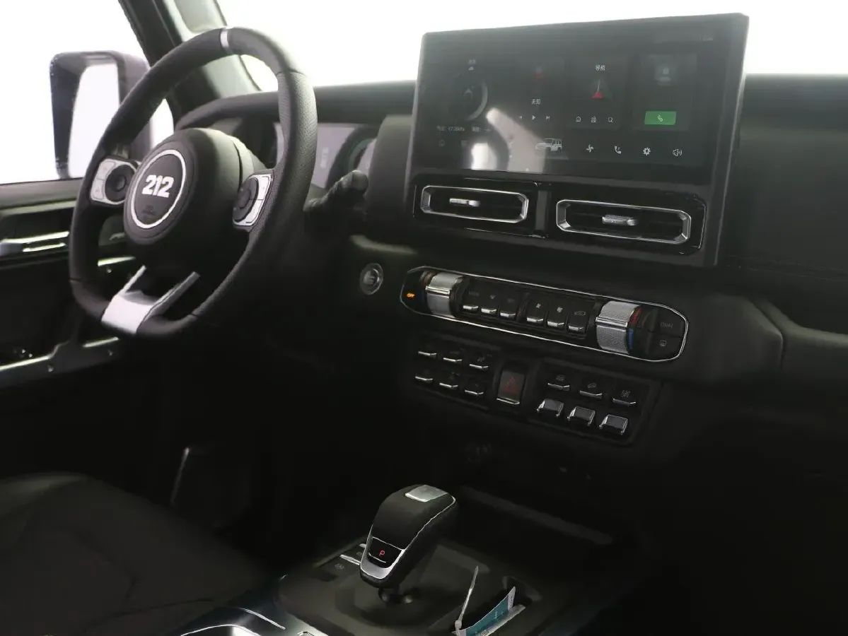 2024 212 212 T01 2.0T 252HP L4 8AT,autocango,china used car exporter,china ev exporter,chinese used car exporter,chinese used ev exporter