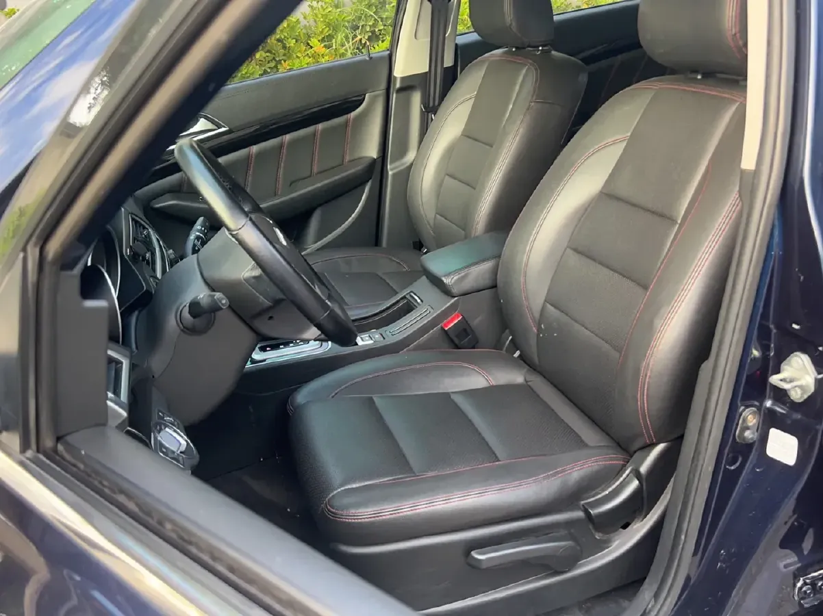 2017 Leopaard CS10 2.0T 177HP L4 6DCT,autocango,china used car exporter,china ev exporter,chinese used car exporter,chinese used ev exporter