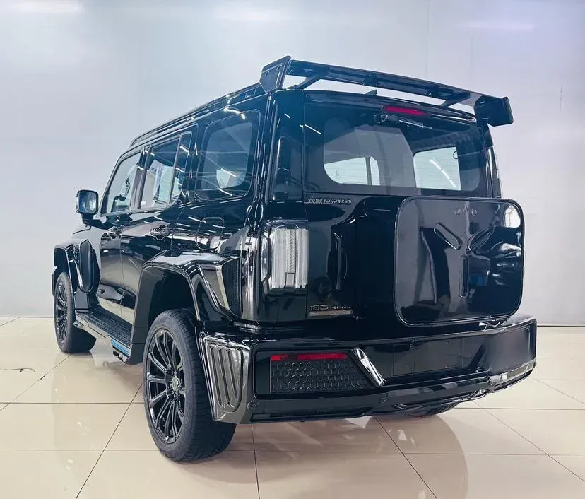 2023 Cyberspace 300 2.0T 227HP L4 8AT,autocango,china used car exporter,china ev exporter,chinese used car exporter,chinese used ev exporter