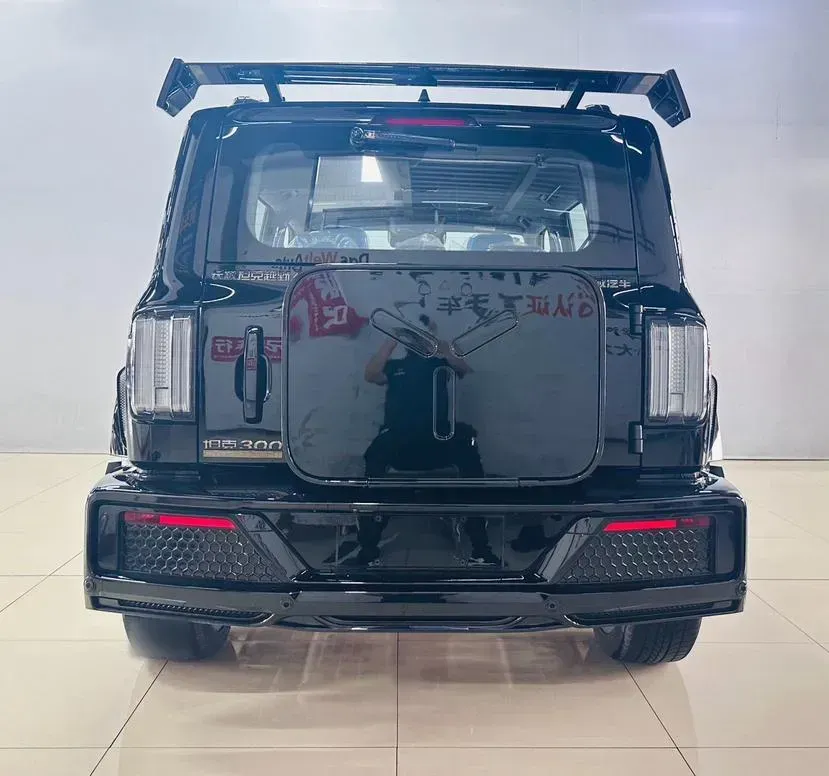 2023 Cyberspace 300 2.0T 227HP L4 8AT,autocango,china used car exporter,china ev exporter,chinese used car exporter,chinese used ev exporter