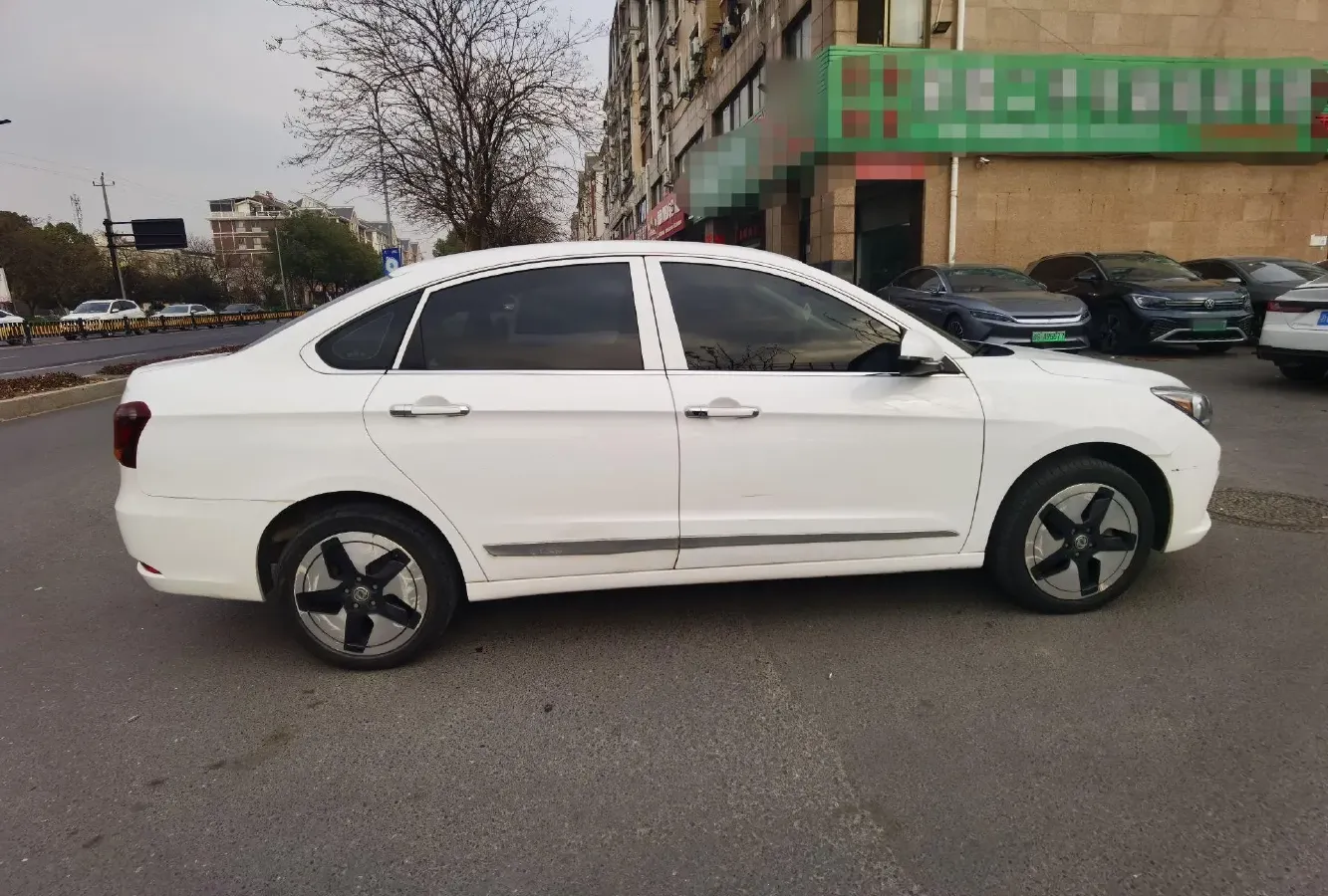 2021 DongFeng Aeolus E70 BEV 50.3KWH,autocango,china used car exporter,china ev exporter,chinese used car exporter,chinese used ev exporter