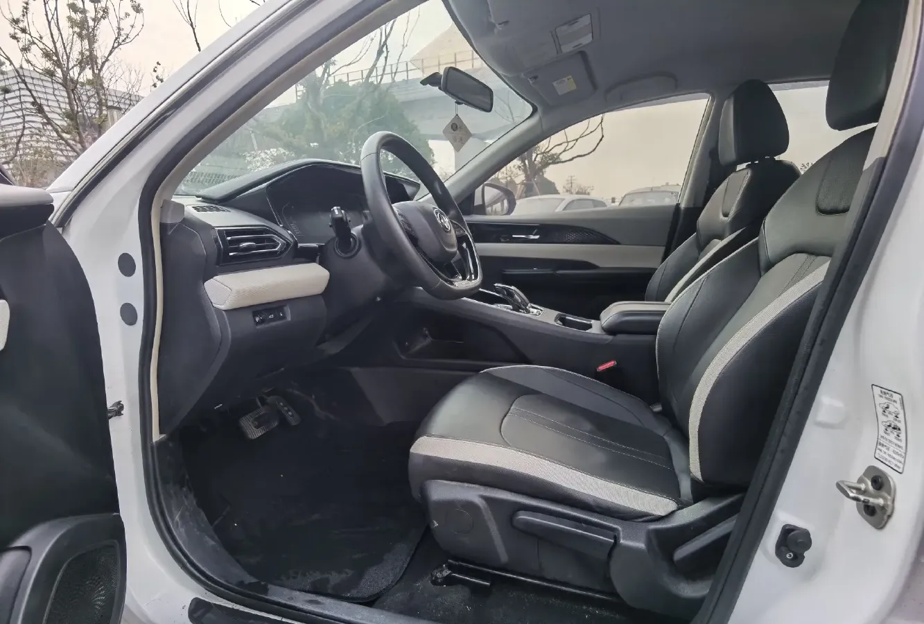 2021 DongFeng Aeolus E70 BEV 50.3KWH,autocango,china used car exporter,china ev exporter,chinese used car exporter,chinese used ev exporter