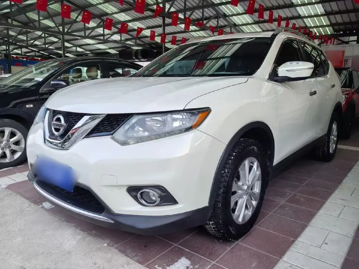 2014 Nissan X-Trail 2.5L 186HP L4 CVT