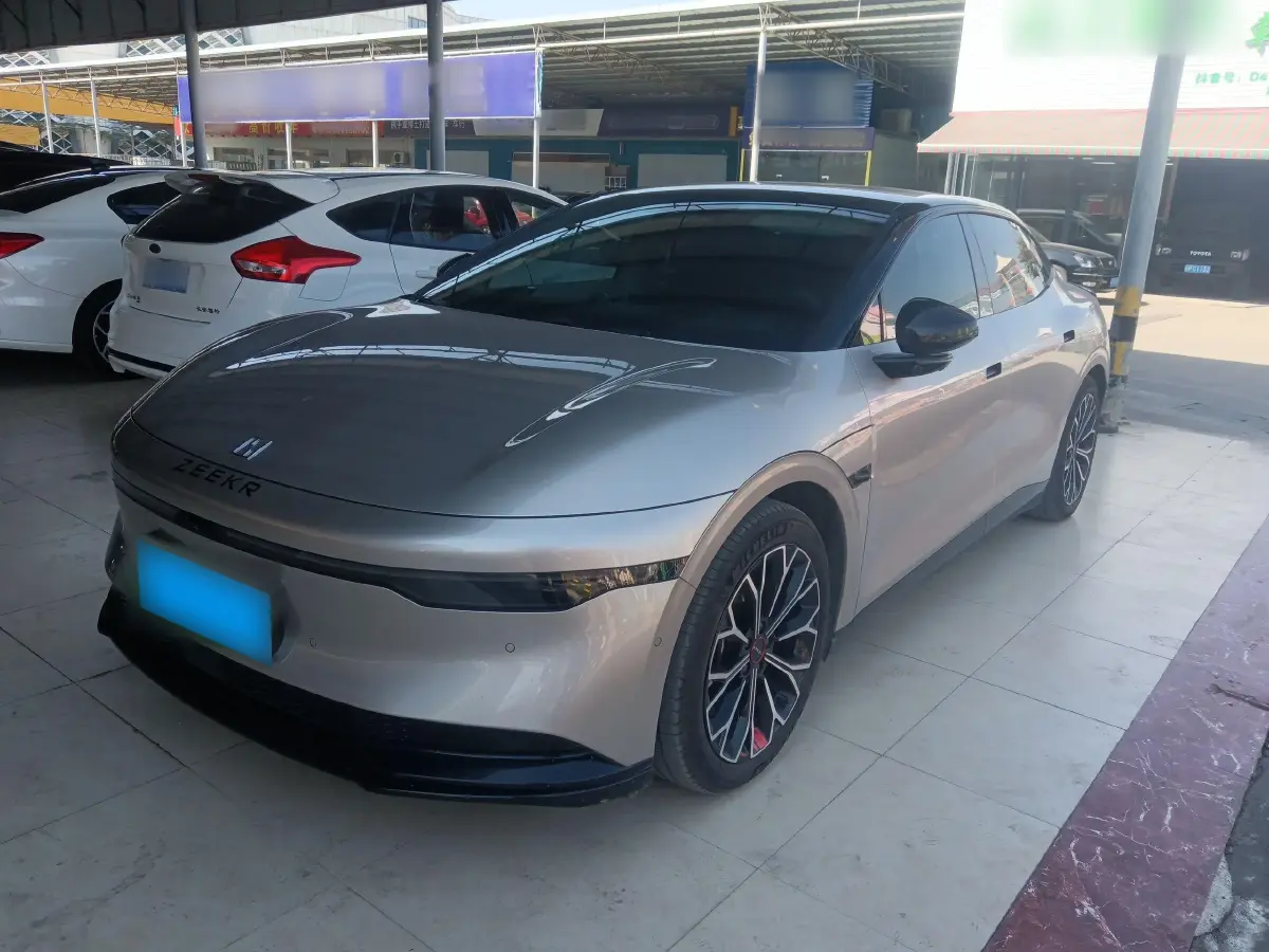 2024 Zeekr 007 BEV 75KWH