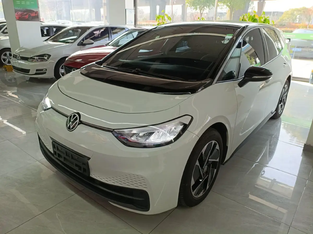2024 Volkswagen ID.3 BEV 52.8KWH