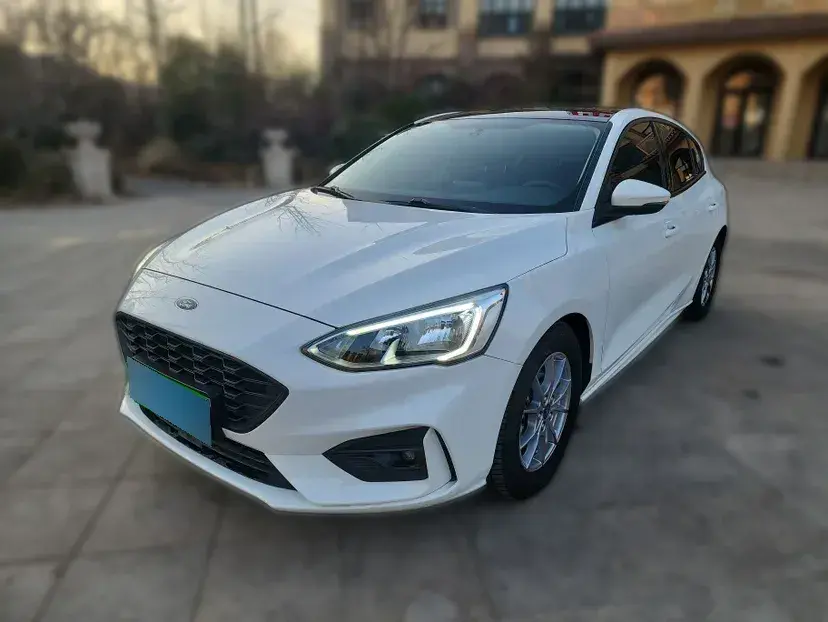2020 Ford Focus 1.5L 122HP L3 6AT