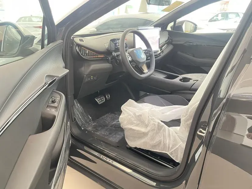 2024 Volkswagen ID.UNYX BEV 82.4KWH,autocango,china used car exporter,china ev exporter,chinese used car exporter,chinese used ev exporter