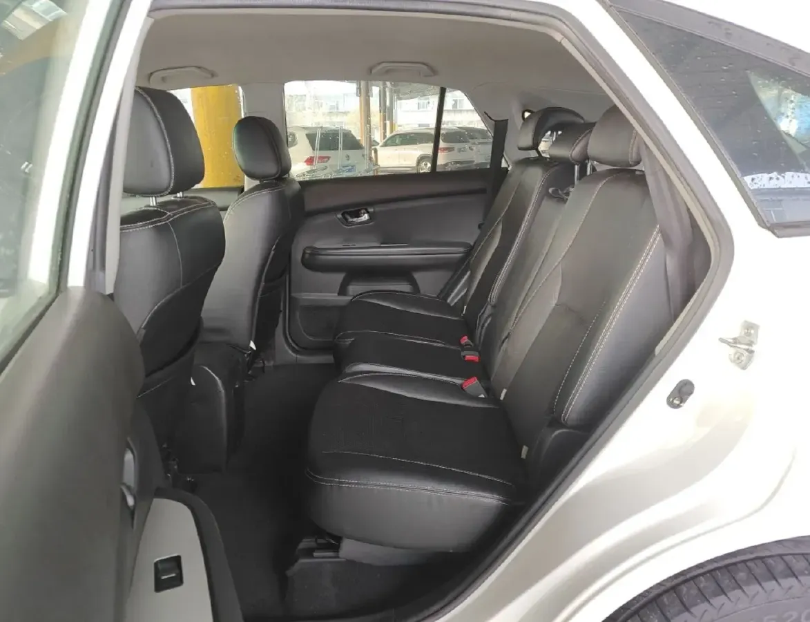 2014 BYD S6 2.0L 140HP L4 5MT,autocango,china used car exporter,china ev exporter,chinese used car exporter,chinese used ev exporter