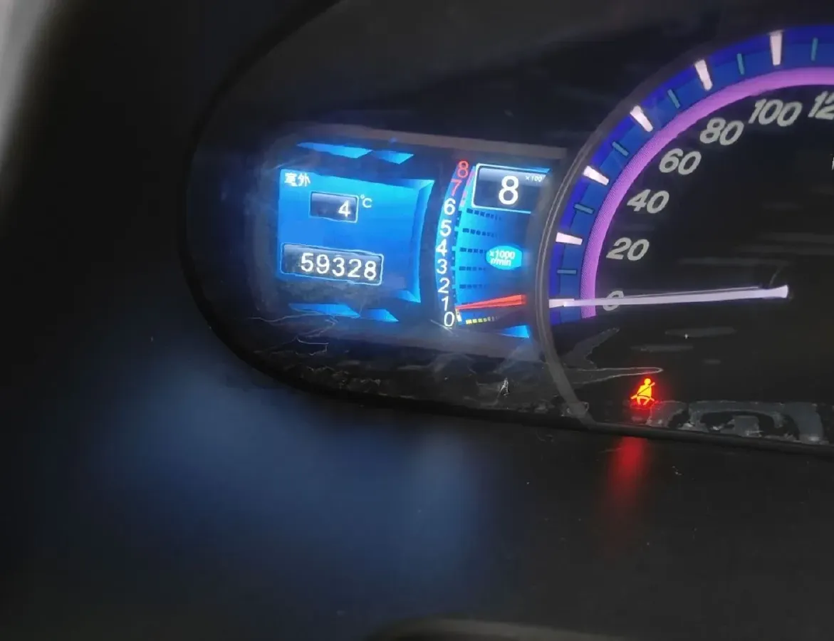 2014 BYD S6 2.0L 140HP L4 5MT,autocango,china used car exporter,china ev exporter,chinese used car exporter,chinese used ev exporter