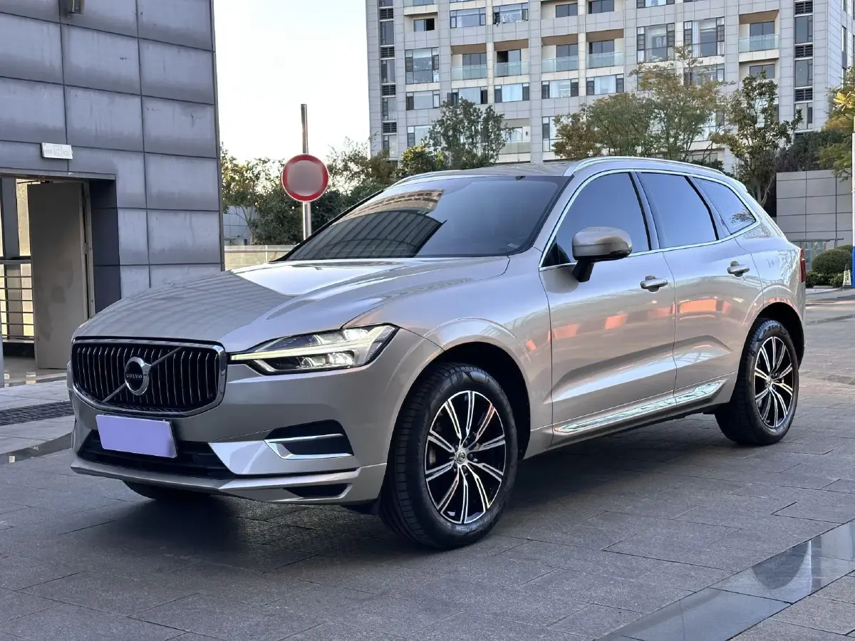 2020 Volvo XC60 2.0T 254HP L4 8AT
