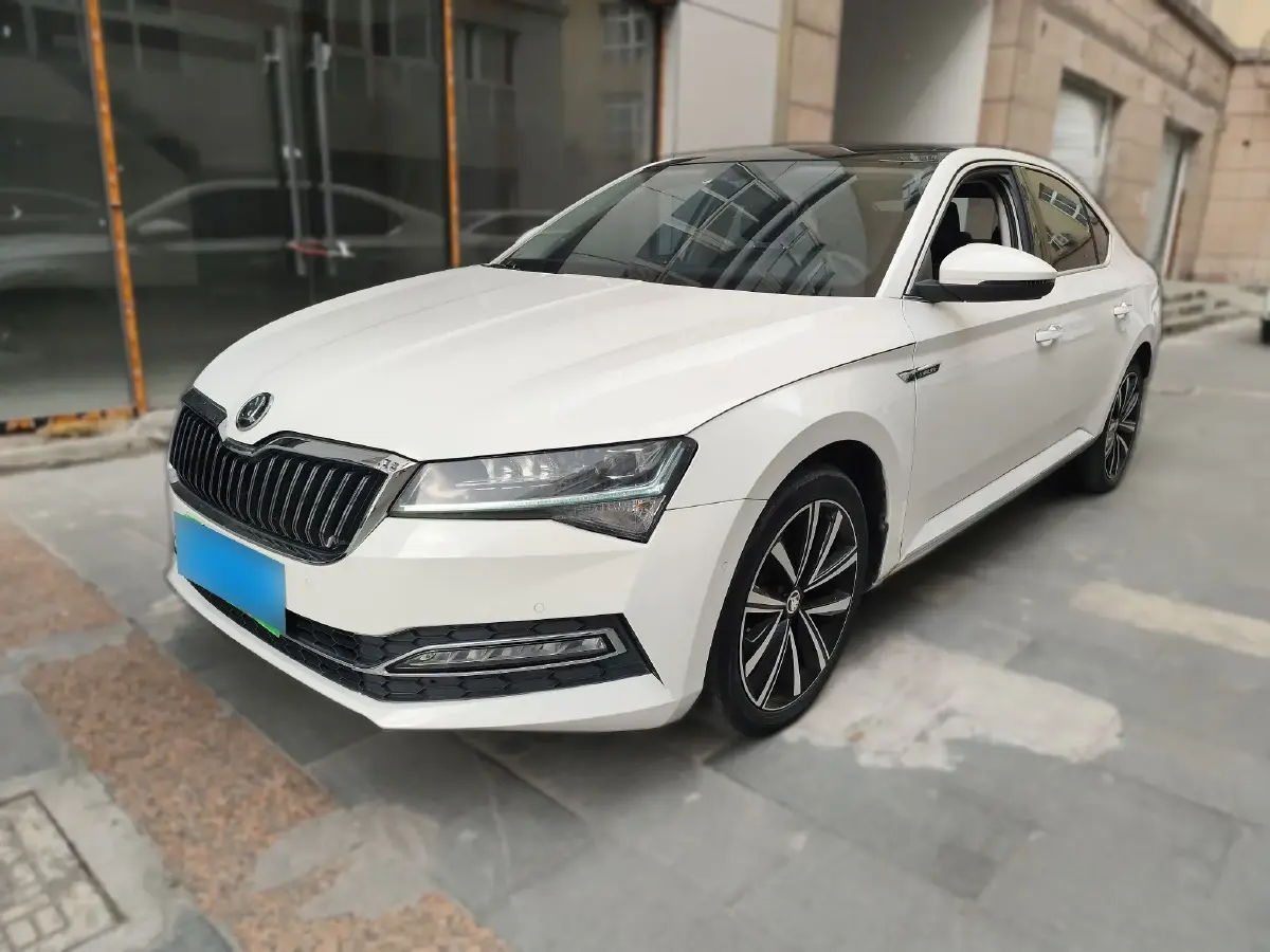 2019 Skoda Superb 1.4T 150HP L4 7DCT