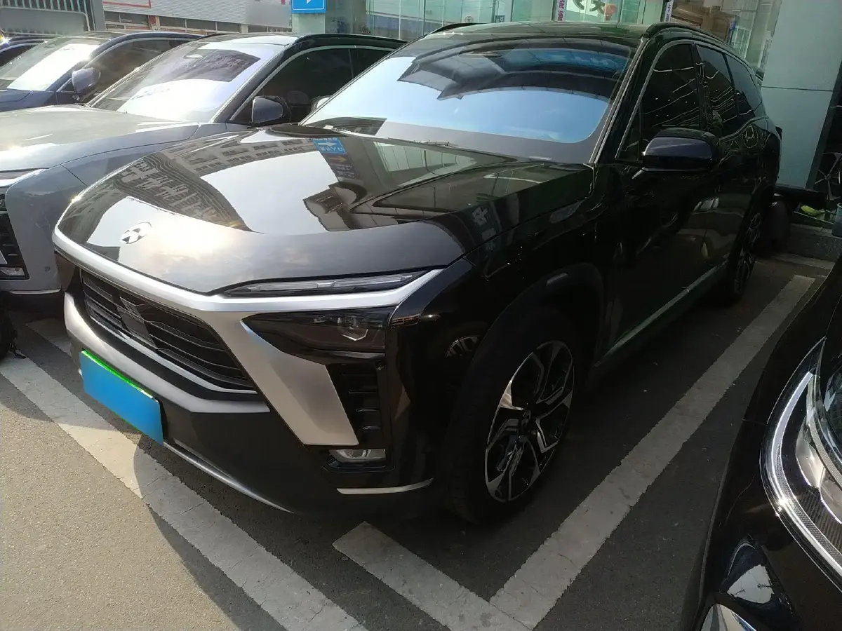 2022 NIO ES8 BEV 75KWH