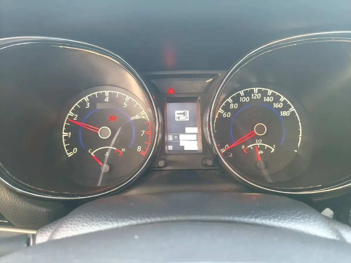 2018 Venucia T70 2.0L 144HP L4 CVT,autocango,china used car exporter,china ev exporter,chinese used car exporter,chinese used ev exporter