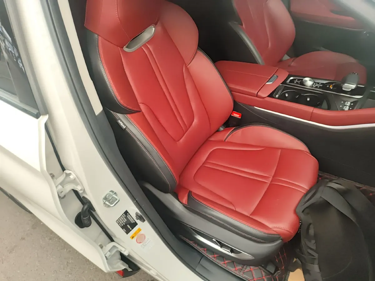 2020 ChangAn CS75 Plus 2.0T 233HP L4 8AT,autocango,china used car exporter,china ev exporter,chinese used car exporter,chinese used ev exporter