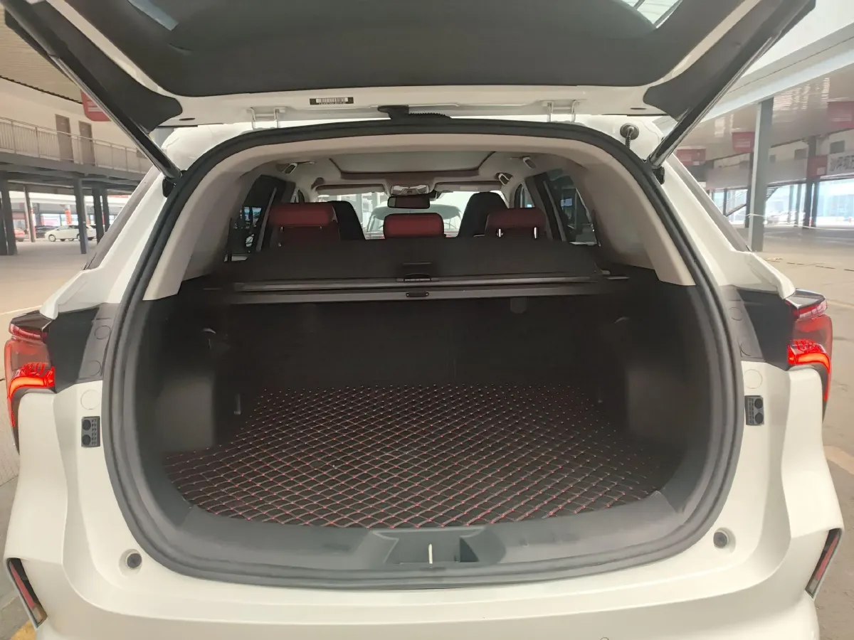 2020 ChangAn CS75 Plus 2.0T 233HP L4 8AT,autocango,china used car exporter,china ev exporter,chinese used car exporter,chinese used ev exporter