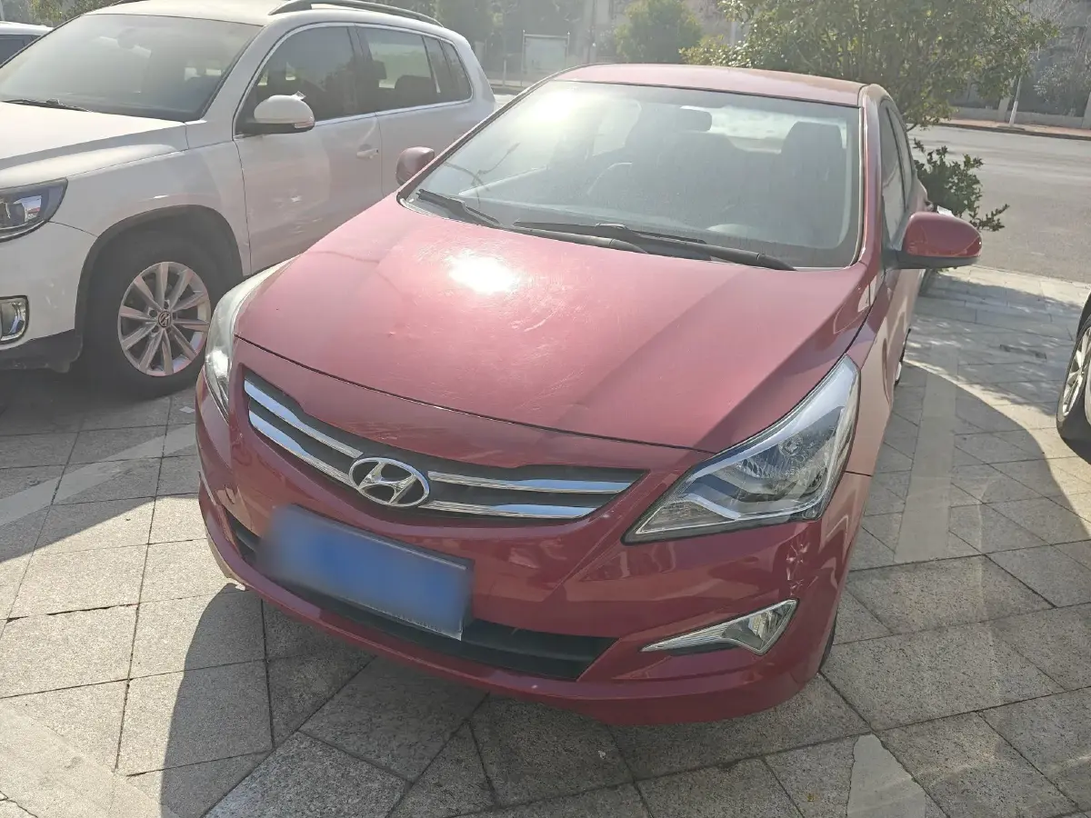 2014 Hyundai Reina 1.4L 107HP L4 4AT