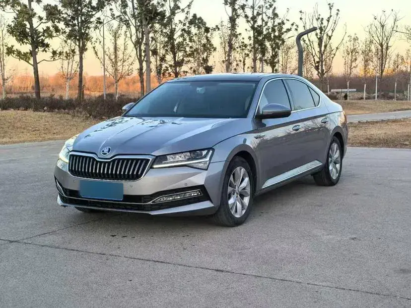 2019 Skoda Superb 1.4T 150HP L4 7DCT