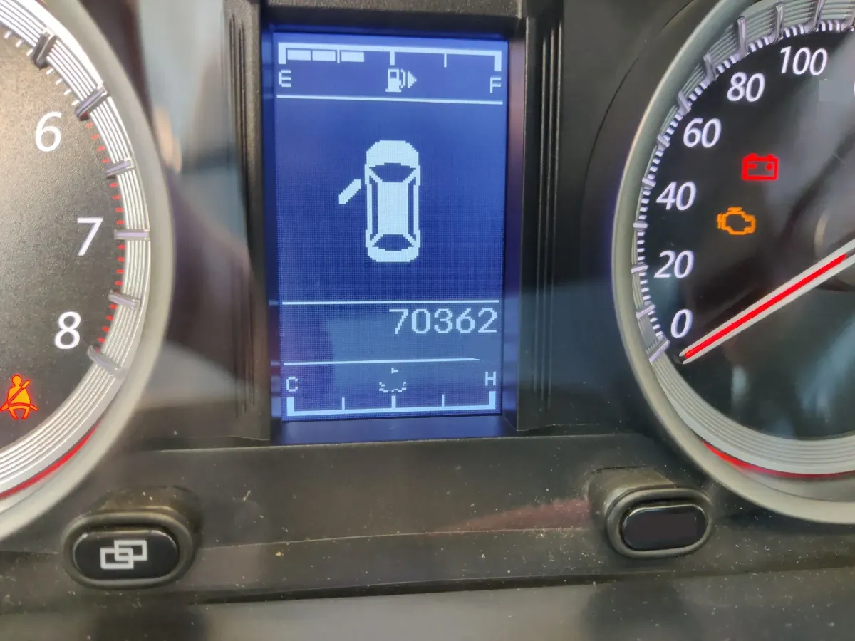 2017 DongFeng Forthing Joyear X5 1.6L 122HP L4 5MT,autocango,china used car exporter,china ev exporter,chinese used car exporter,chinese used ev exporter