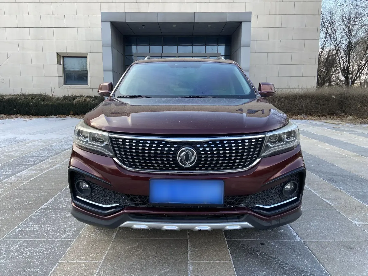 2017 DongFeng Forthing Joyear X5 1.6L 122HP L4 5MT,autocango,china used car exporter,china ev exporter,chinese used car exporter,chinese used ev exporter