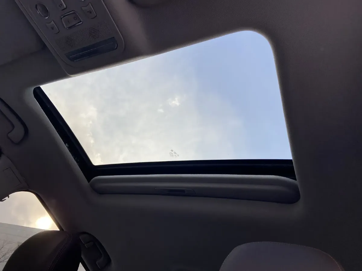 2017 DongFeng Forthing Joyear X5 1.6L 122HP L4 5MT,autocango,china used car exporter,china ev exporter,chinese used car exporter,chinese used ev exporter