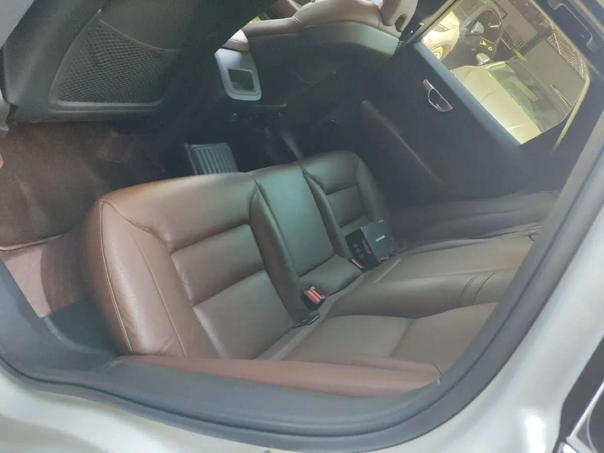 2022 Volvo XC60 PHEV 2.0T 303HP L4 8AT PHEV 11.6KWH,autocango,china used car exporter,china ev exporter,chinese used car exporter,chinese used ev exporter