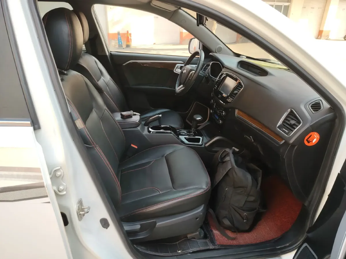 2015 Geely GX7 2.0L 141HP L4 6AT,autocango,china used car exporter,china ev exporter,chinese used car exporter,chinese used ev exporter