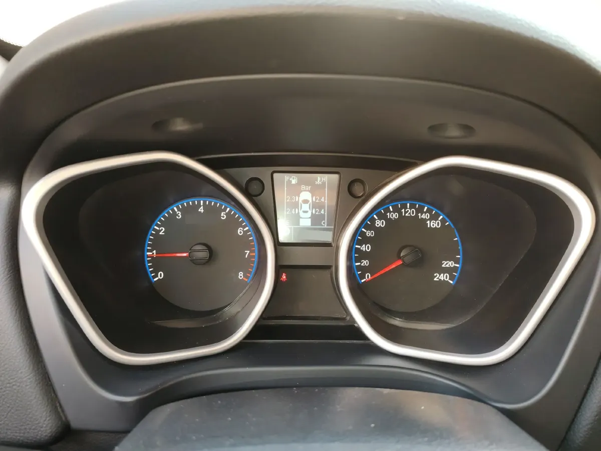 2015 Geely GX7 2.0L 141HP L4 6AT,autocango,china used car exporter,china ev exporter,chinese used car exporter,chinese used ev exporter