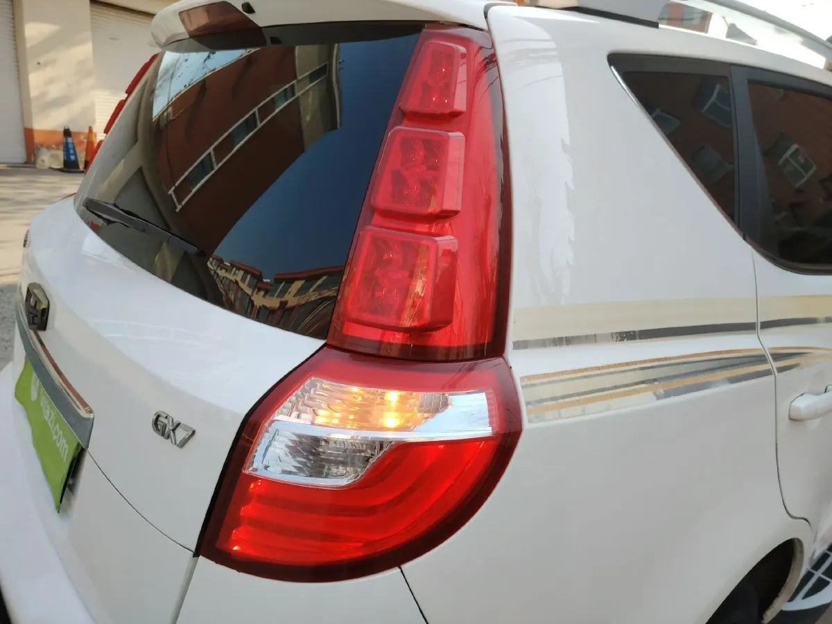 2015 Geely GX7 2.0L 141HP L4 6AT,autocango,china used car exporter,china ev exporter,chinese used car exporter,chinese used ev exporter