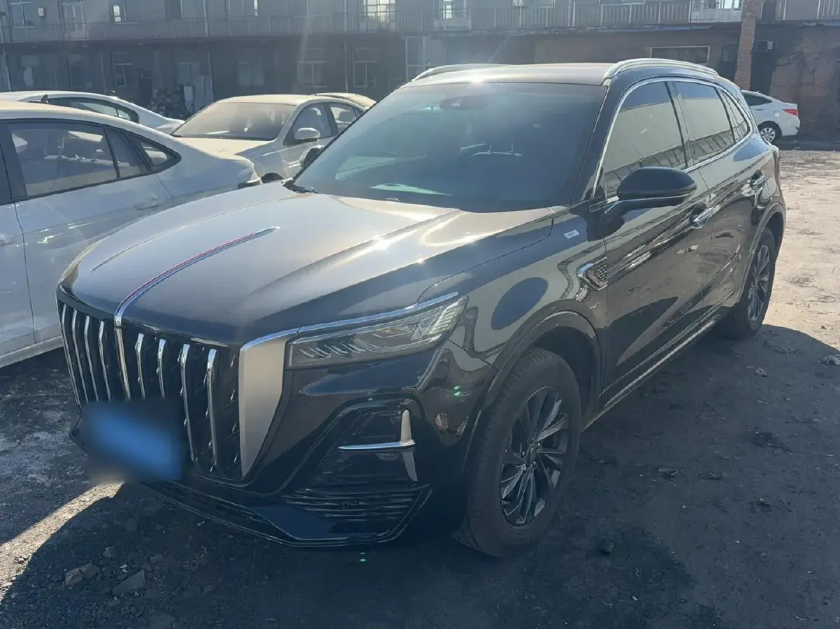 2023 HongQi HS5 2.0T 252HP L4 8AT