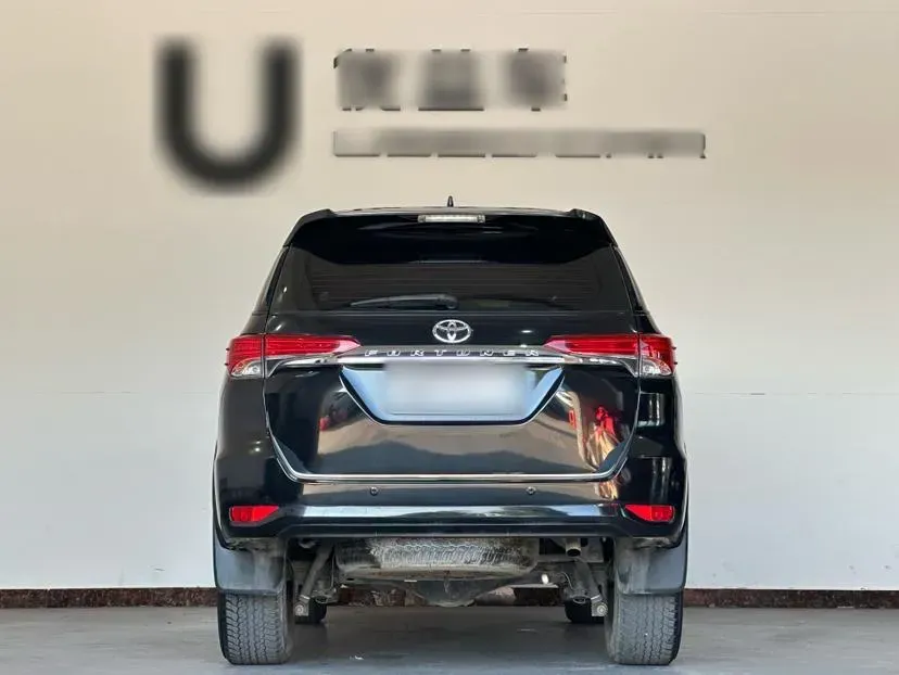 2016 Toyota Fortuner 2.7L 163HP L4 6AT,autocango,china used car exporter,china ev exporter,chinese used car exporter,chinese used ev exporter