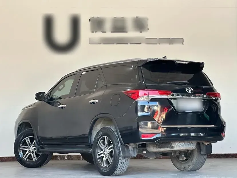 2016 Toyota Fortuner 2.7L 163HP L4 6AT,autocango,china used car exporter,china ev exporter,chinese used car exporter,chinese used ev exporter