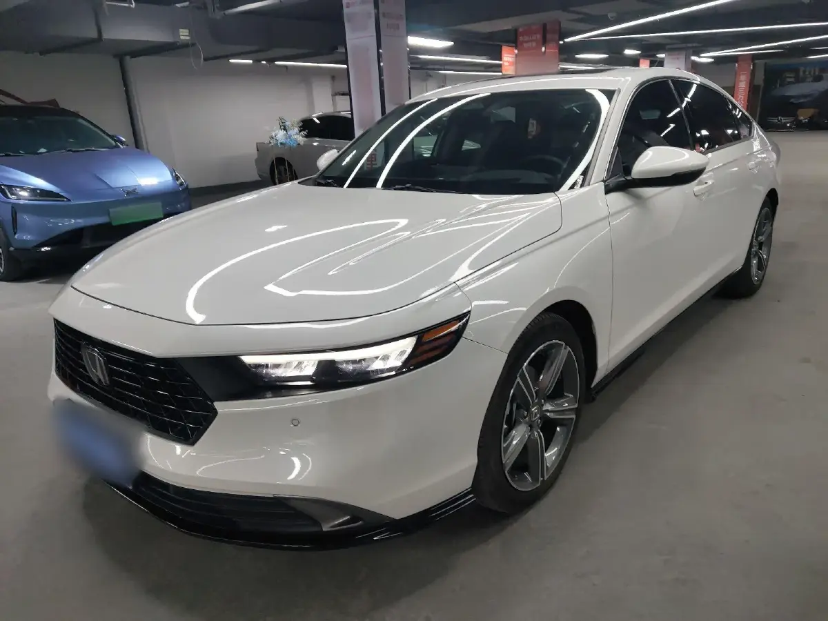 2024 Honda Accord 1.5T 192HP L4 CVT