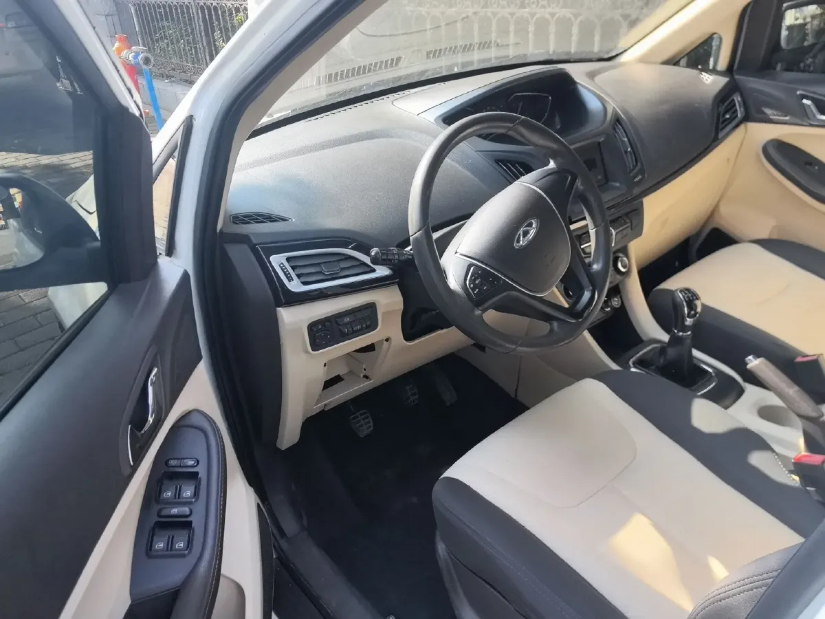 2015 Chery Arrizo M7 1.8L 132HP L4 5MT,autocango,china used car exporter,china ev exporter,chinese used car exporter,chinese used ev exporter