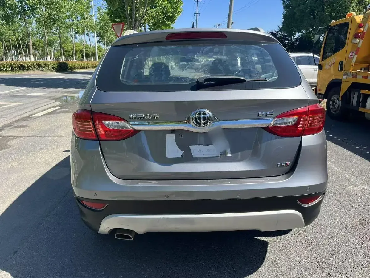 2012 Brilliance Auto V5 1.5T 136HP L4 5AT,autocango,china used car exporter,china ev exporter,chinese used car exporter,chinese used ev exporter