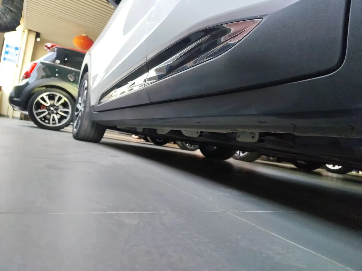 2020 Buick Velite 7 BEV 55.6KWH,autocango,china used car exporter,china ev exporter,chinese used car exporter,chinese used ev exporter