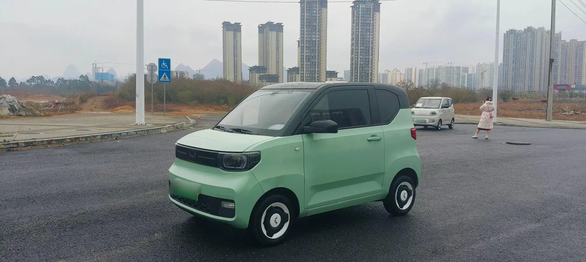 2022 WuLing HongGuang MINI EV BEV 13.9KWH