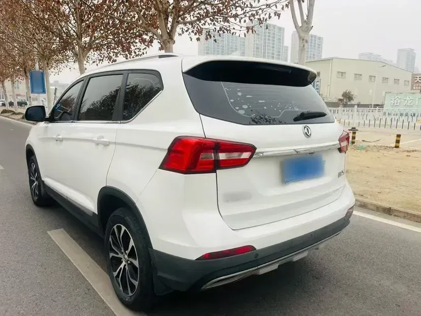 2018 DongFeng Forthing Joyear X5 1.6L 122HP L4 5MT,autocango,china used car exporter,china ev exporter,chinese used car exporter,chinese used ev exporter