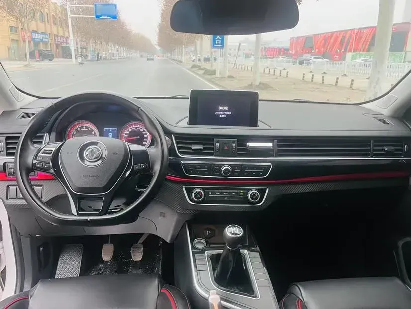 2018 DongFeng Forthing Joyear X5 1.6L 122HP L4 5MT,autocango,china used car exporter,china ev exporter,chinese used car exporter,chinese used ev exporter